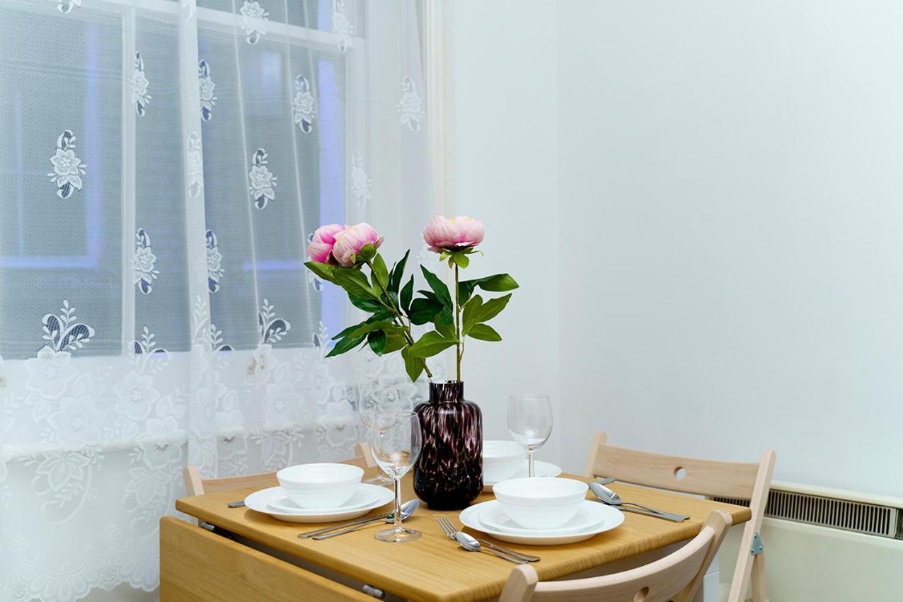 Brewer Street Central Apartments Londen Buitenkant foto